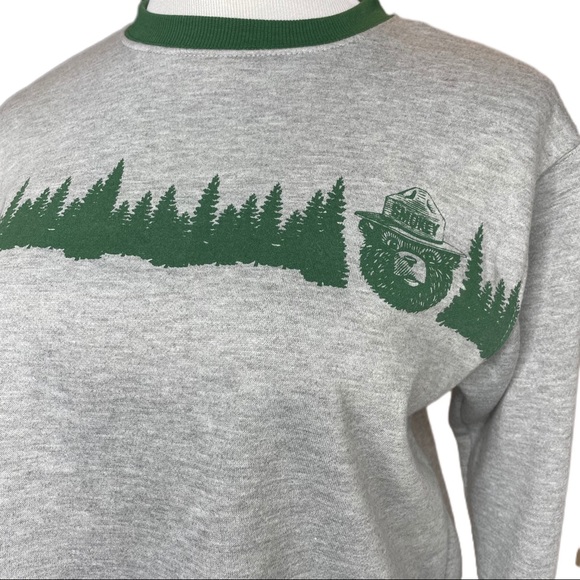Vintage Smokey The Bear Cropped Sweatshirt Size S - Picture 2 of 11